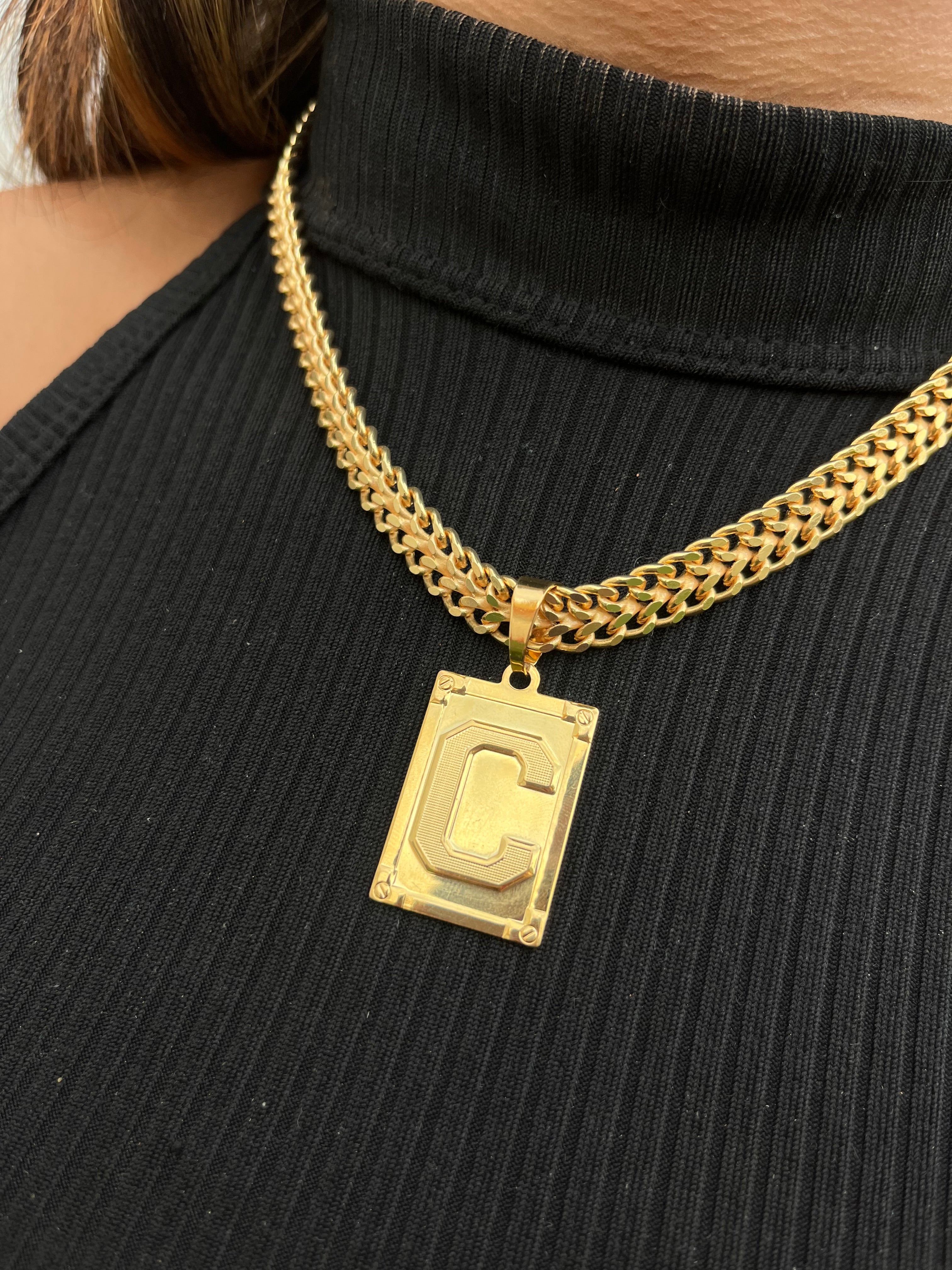 Colar lacraia + placa inicial